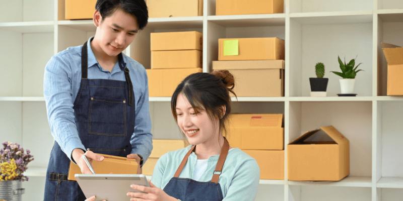 研修を受けているスタッフ