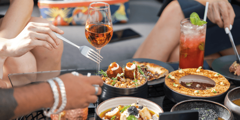 飲食店の食べ物